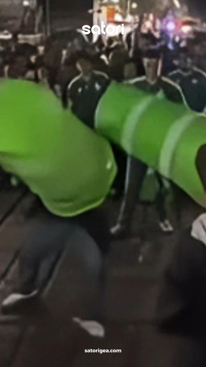 Así nace un Trafitambo: de polvo a naranja de calle. 👀

El rotomoldeo es más si